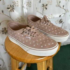 Vans shoes platform  size 6.5 men 8 women